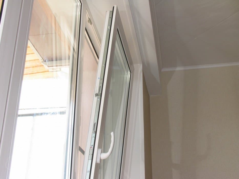 Замена фурнитуры на поворотно-откидную